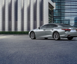 (2021) Lexus LS po liftingu
