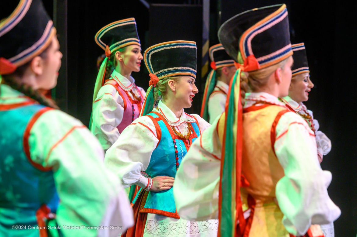 Koncert wielkanocny Zespołu Pieśni i Tańca Świerczkowiacy w Centrum Sztuki Mościce