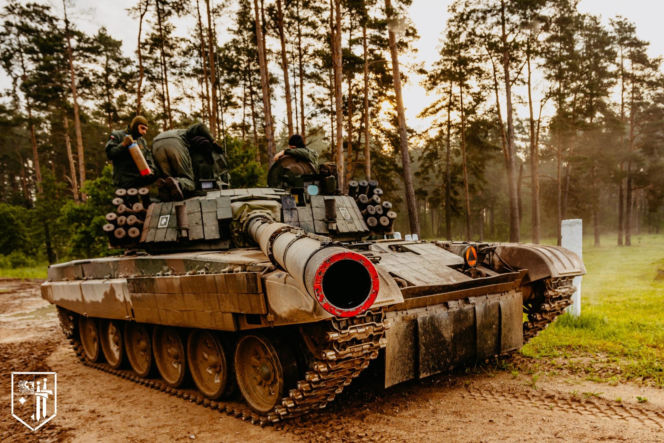 "Zawiszacy" za sterami legendy. Nowi kierowcy czołgów PT-91 w 15. Brygadzie