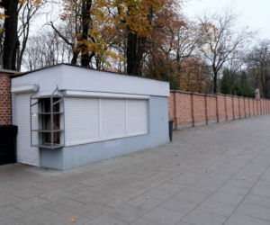 Wszystkich Świętych 2020. Przerażający widok z cmentarzy w Warszawie