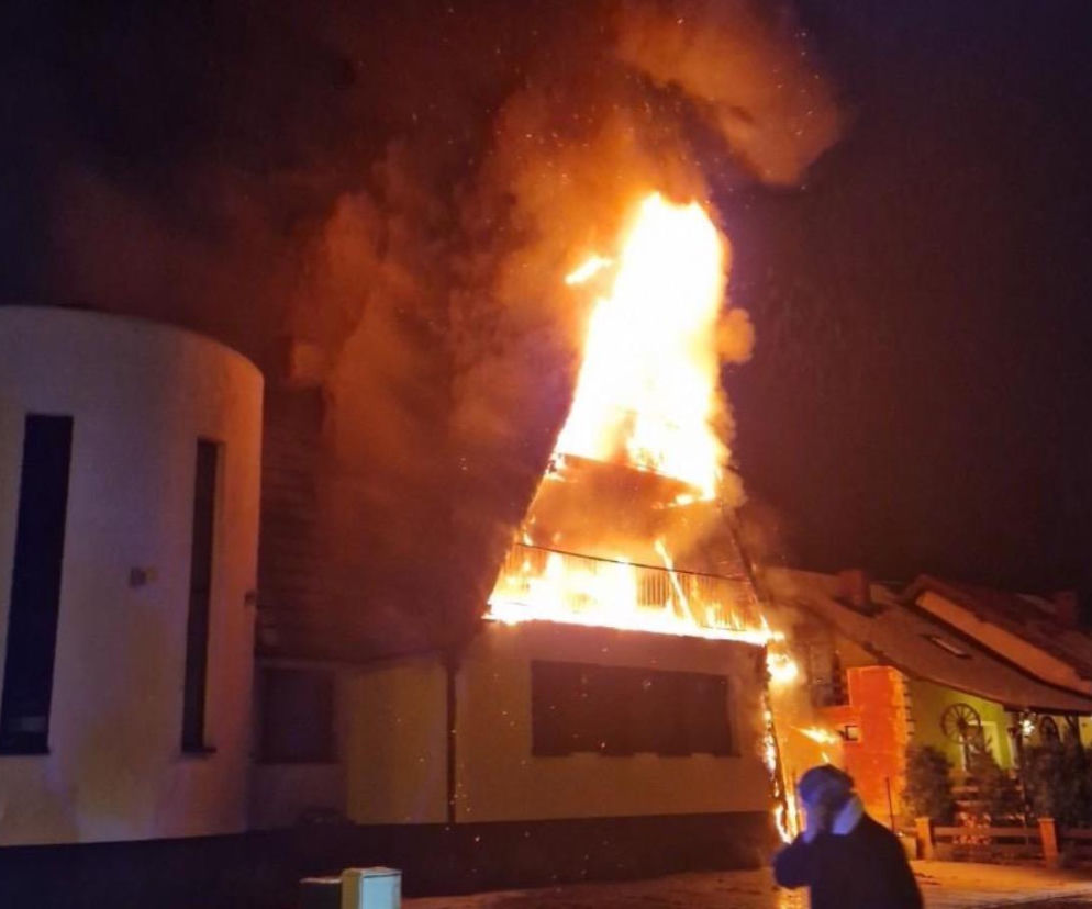 Sylwestrowa noc zamieniła się w koszmar. Spłonął dom, marzenia i lata pracy