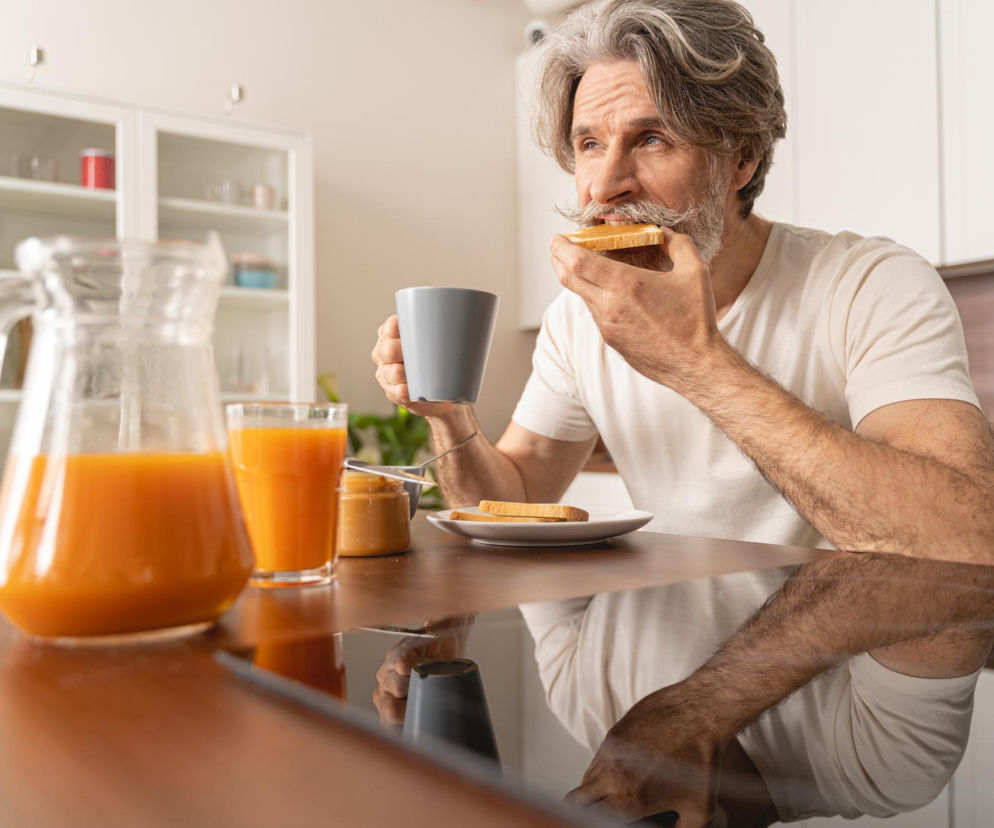 Jedli 43 gramy dziennie. Efekt: lepsza wydolność i mniejsze ryzyko upadków