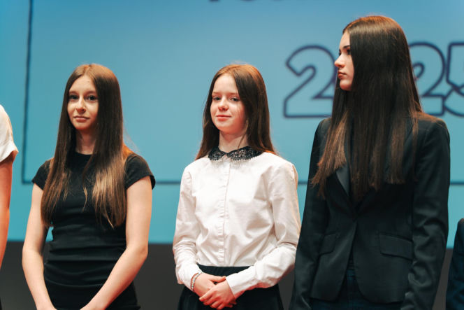 Najzdolniejsi uczniowie odebrali stypendia Prezydenta Miasta Siedlce