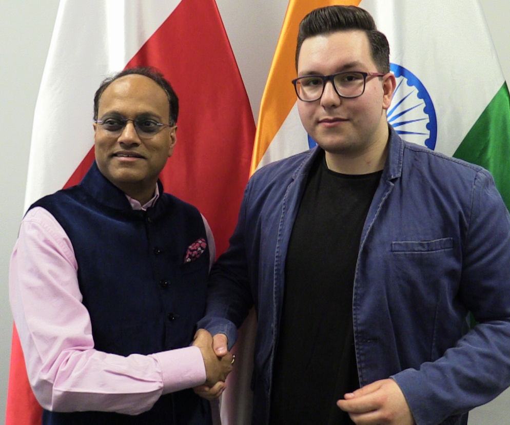 Pomógł zaatakowanemu we Wrocławiu Hindusowi, pojedzie na tydzień do Indii