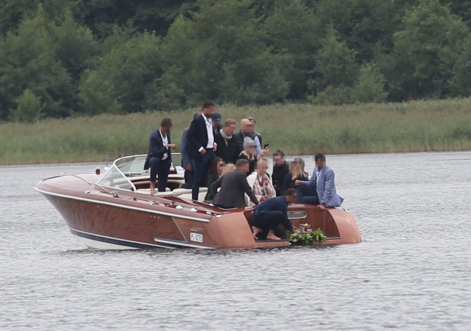 Ból, rozpacz, łzy i wielki wieniec