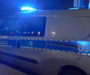 Wyprzedzał auto na pasach. Trafił na nieoznakowany radiowóz