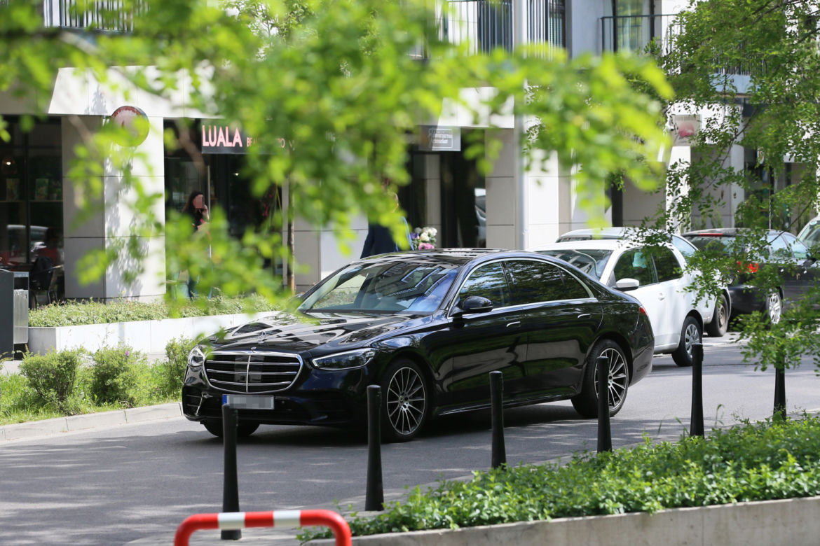 Auto Lewandowskiego zaparkowane na zakazie. WTOPA!