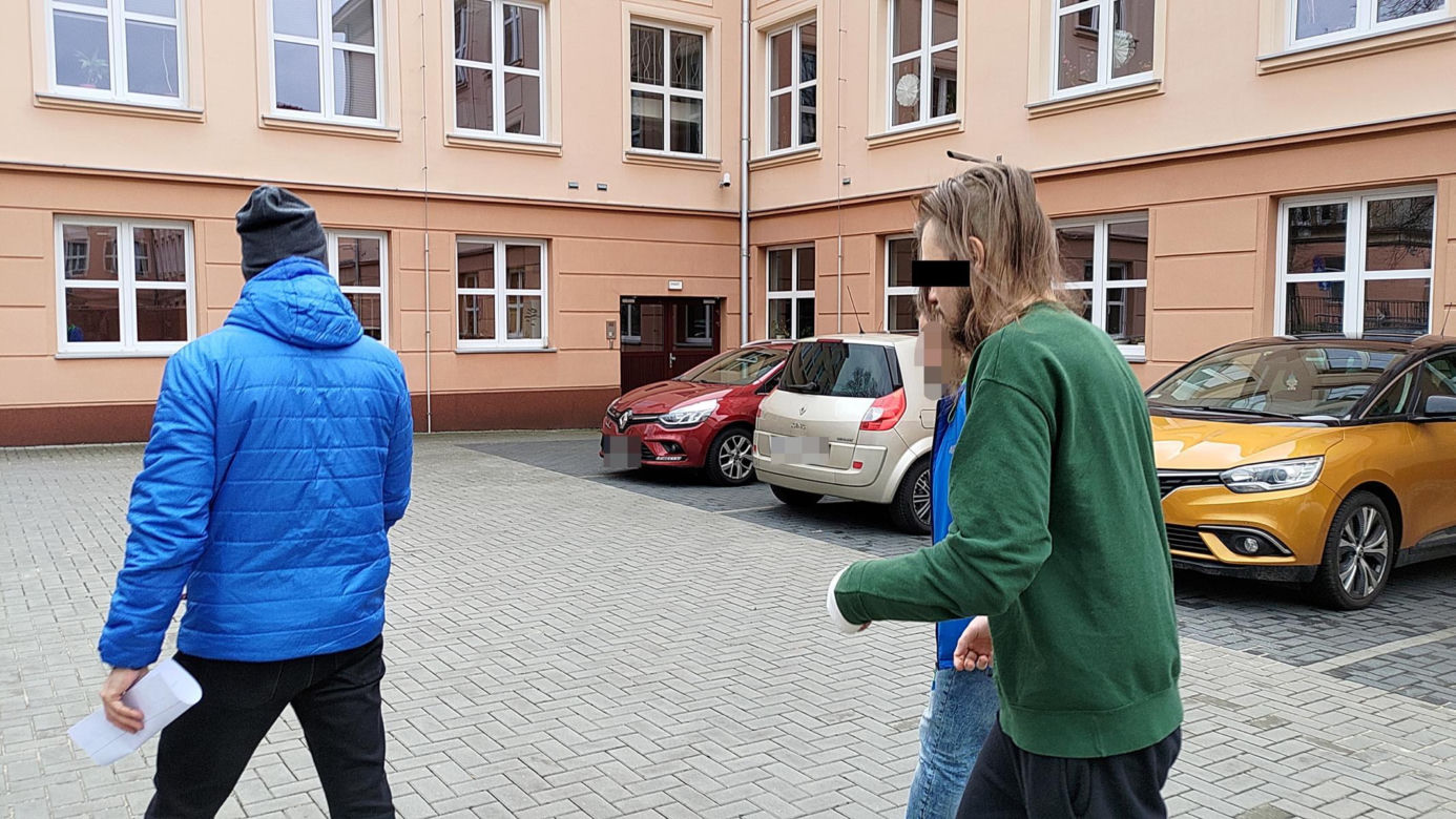 Brawurowa jazda 130 km/h zakończyła się śmiertelnym wypadkiem. Mateusz P. stanął przed sądem