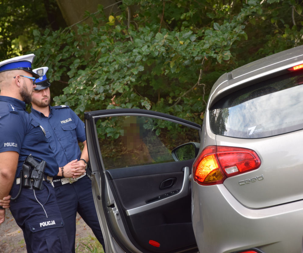 Policaj złapała dilera amfetaminy! Jechał pomimo zakazu prowadzenia!