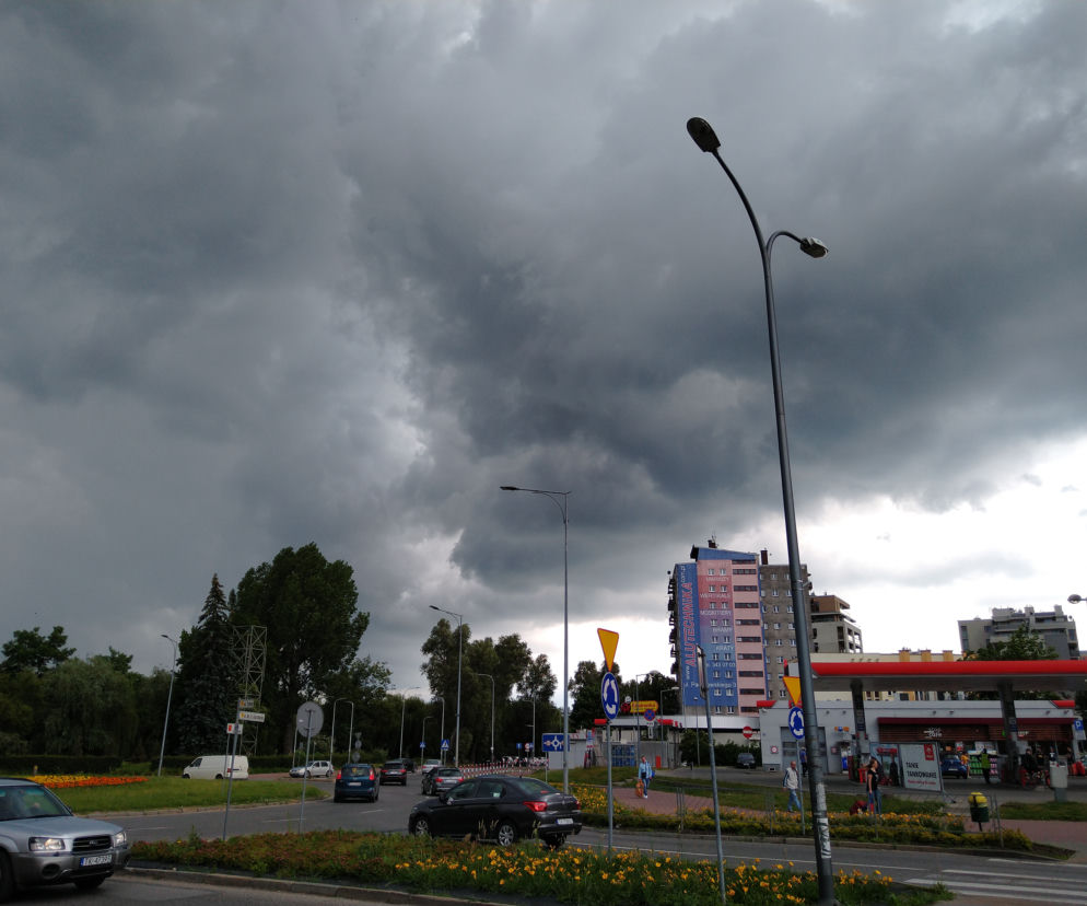 Burzowe chmury nad Kielcami