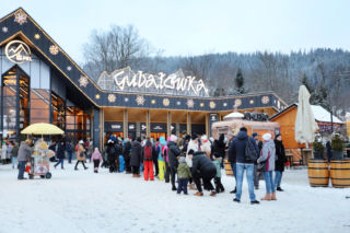 Gubałówka tonie w plastiku