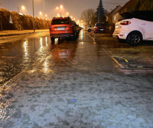 Gołoledź paraliżuje Polskę