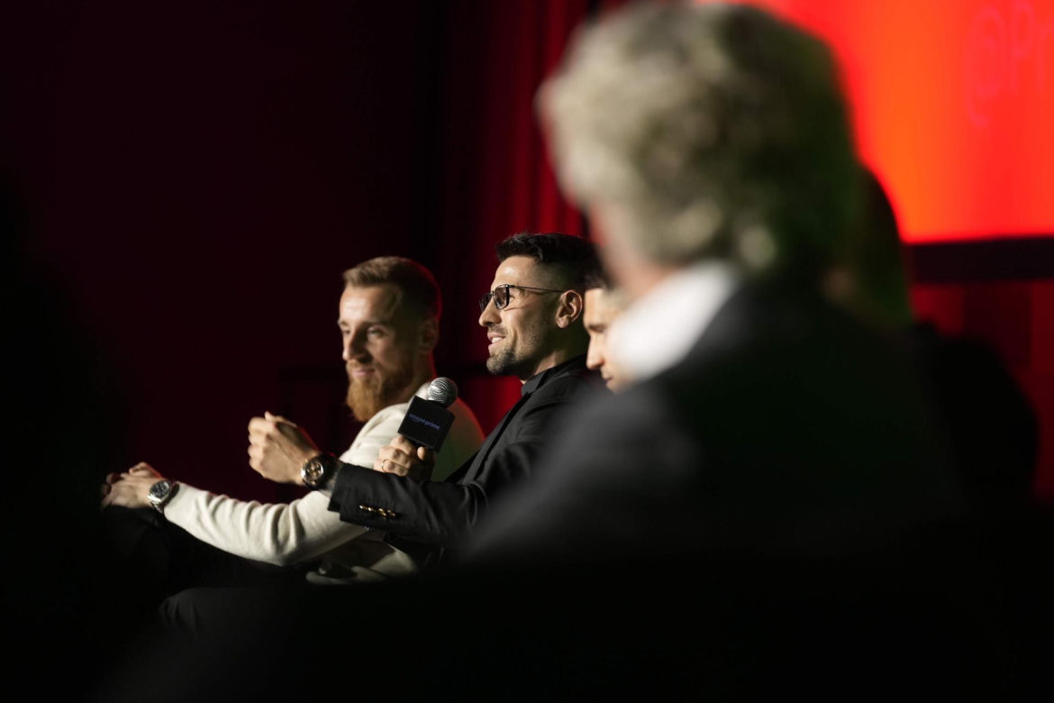 Premiera serialu "Legia. Do końca" Piłkarze Legii zadali szyku