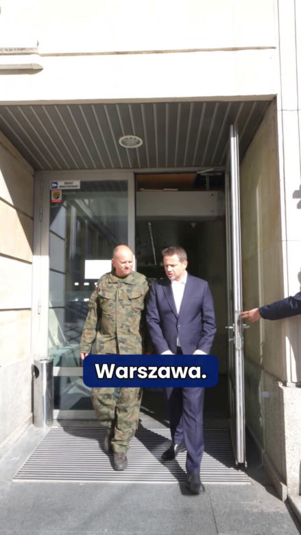 Warszawa pozbyła się dwóch budynków. Wzięło je wojsko i straż