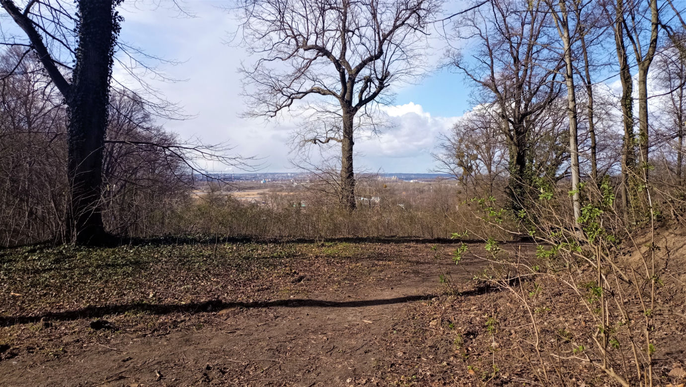 Wieża Baresela nad Jeziorem Szmaragdowym