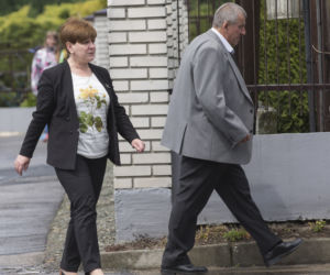 Mąż szydło jest myśliwym