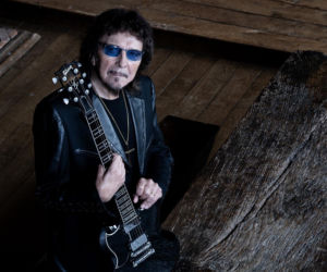 Wypadek w fabryce zdefiniował jego brzmienie. Legenda Black Sabbath zapowiada nowy album kolejnym singlem