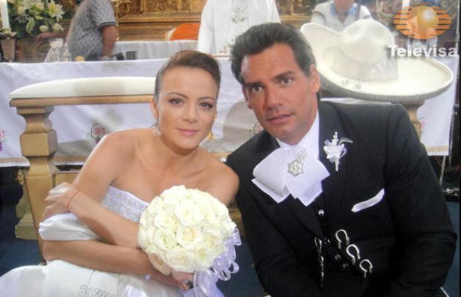 Nieposkromiona miłość (Amor bravio). Ślub Camili (Silvia Navarro) i Daniela (Cristian de la Fuente)