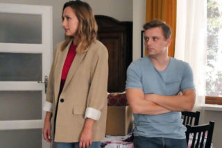 Barwy szczęścia odc. 3339. Asia (Anna Gzyra), Hubert (Marek Molak)