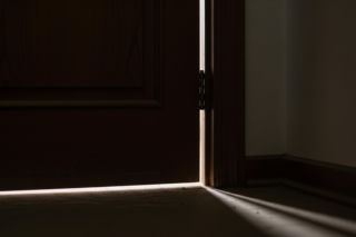 Péter Magyar liderem sondaży. Co kryje przeszłość opozycyjnego polityka?