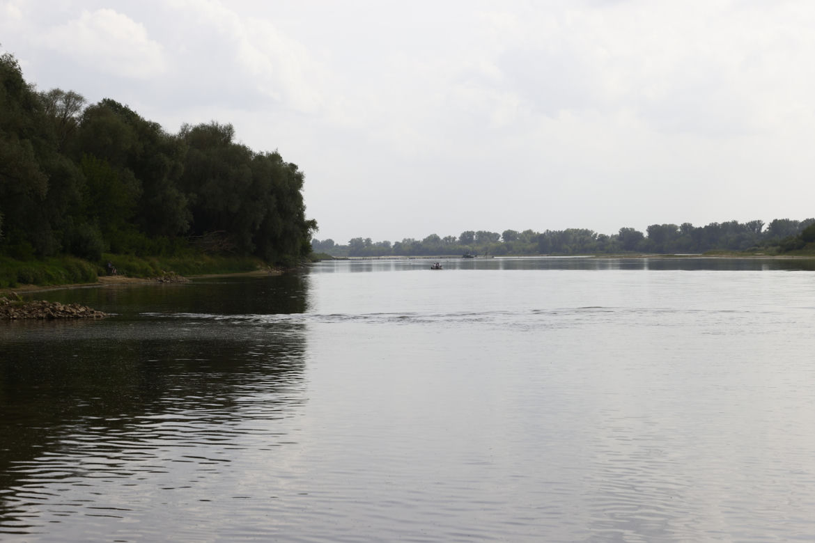 Dramatyczne poszukiwania na Wiśle. Służby wyłowiły topielca pod Nowym Dworem Mazowieckim 