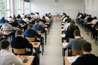 Matura informatyka 2026. Ile trwa? Jak wygląda egzamin? Co trzeba umieć? [14.05.2026]