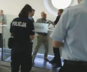Poseł demolował urząd. Janusz Sanocki.