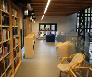 Dworce w Polsce przerabiamy na biblioteki i muzea. Ale czy to ma sens?