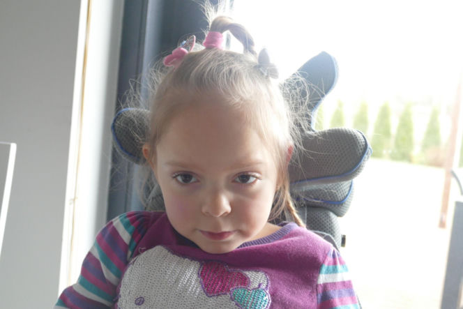 Nie żyje mała wojowniczka. Wcześniej zmarł jej braciszek. Urzędnicy odmawiali pomocy