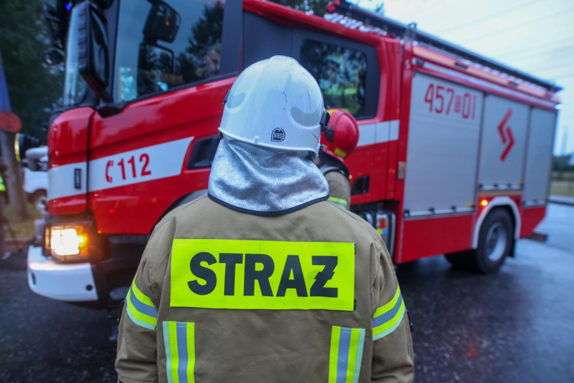 Pożar hali z elektrośmieciami w Gliwicach