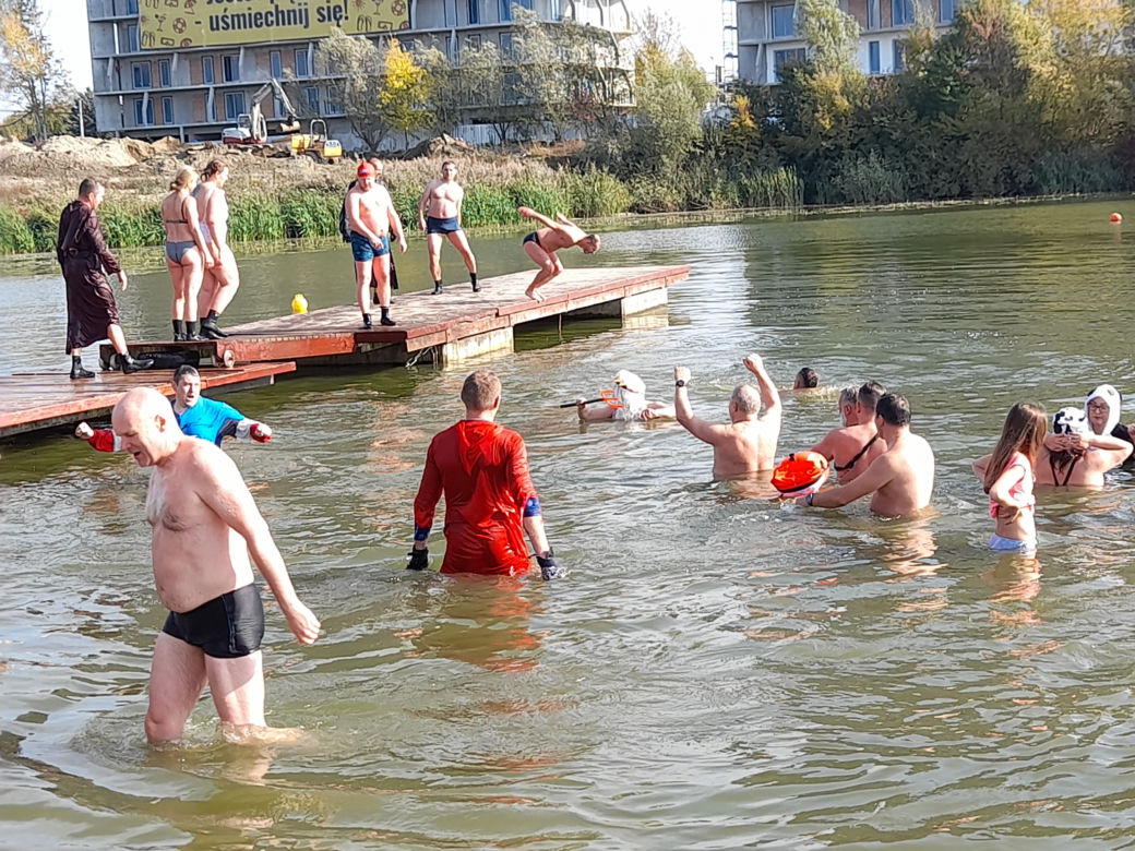 Rzeszowskie morsy z „Sopelka” rozpoczęły sezon. Zobaczcie zdjęcia! 