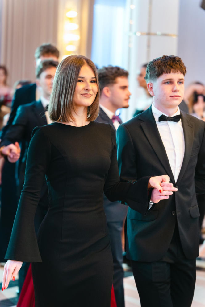 Studniówka 2026 młodzieży z IV LO im. Hetmana Stanisława Żółkiewskiego w Siedlcach