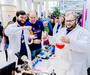 Tłumy młodych ludzi na kampusie. Dzień Otwarty 2025 na Uniwersytecie w Siedlcach za nami