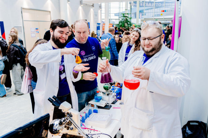 Tłumy młodych ludzi na kampusie. Dzień Otwarty 2025 na Uniwersytecie w Siedlcach za nami