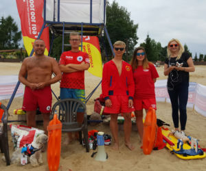 Bydgoska ekipa Eska Summer City na plaży w Pieczyskach