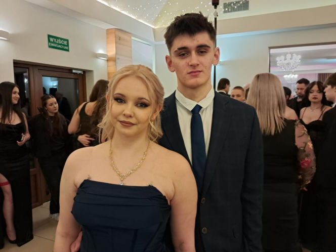 Studniówka 2026 maturzystów Zespołu Szkół Zawodowych nr 1 w Starachowicach