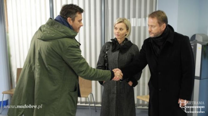 NA DOBRE i NA ZŁE odc. 472. Piotr Gawryło (Marek Bukowski), Zosia Burska (Małgorzata Foremniak), Kuba Burski (Artur Żmijewski)