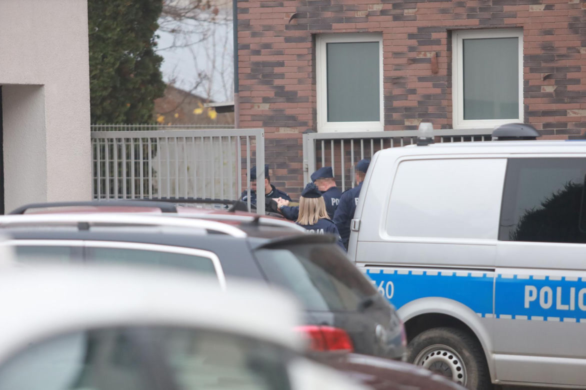 Obciął siostrze głowę. Przyznał się do zabójstwa i złożył wyjaśnienia. Grozi mu dożywocie