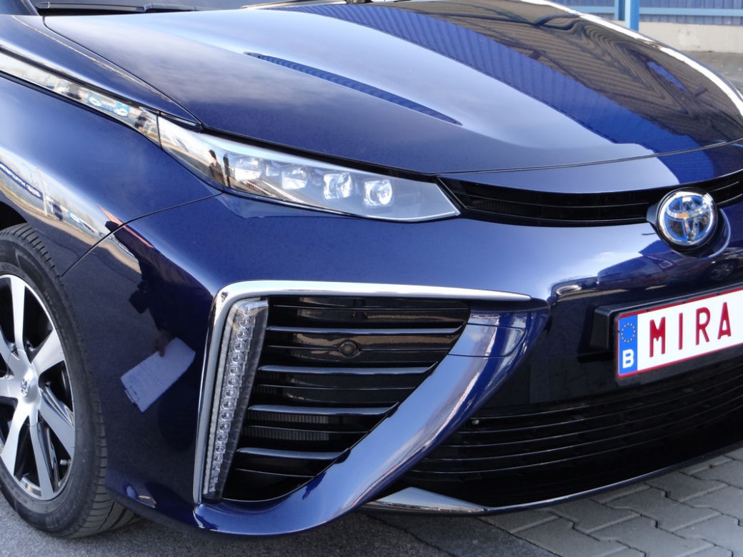 Toyota Mirai 2015