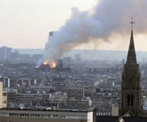Płonie Katedra Notre-Dame w Paryżu