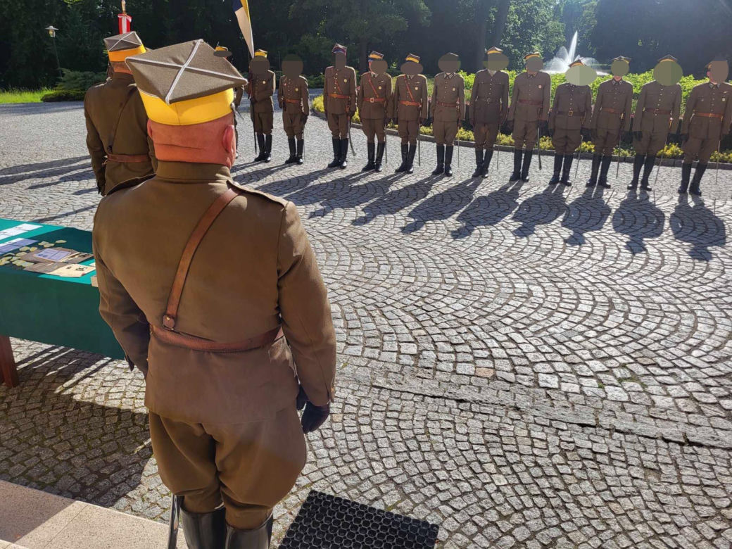 Ułan i żołnierz WOT podejrzany o zgwałcenie 17-latki. "Został wydalony ze służby"