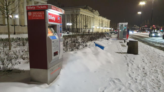 Zimowe utrudnienia w Warszawie