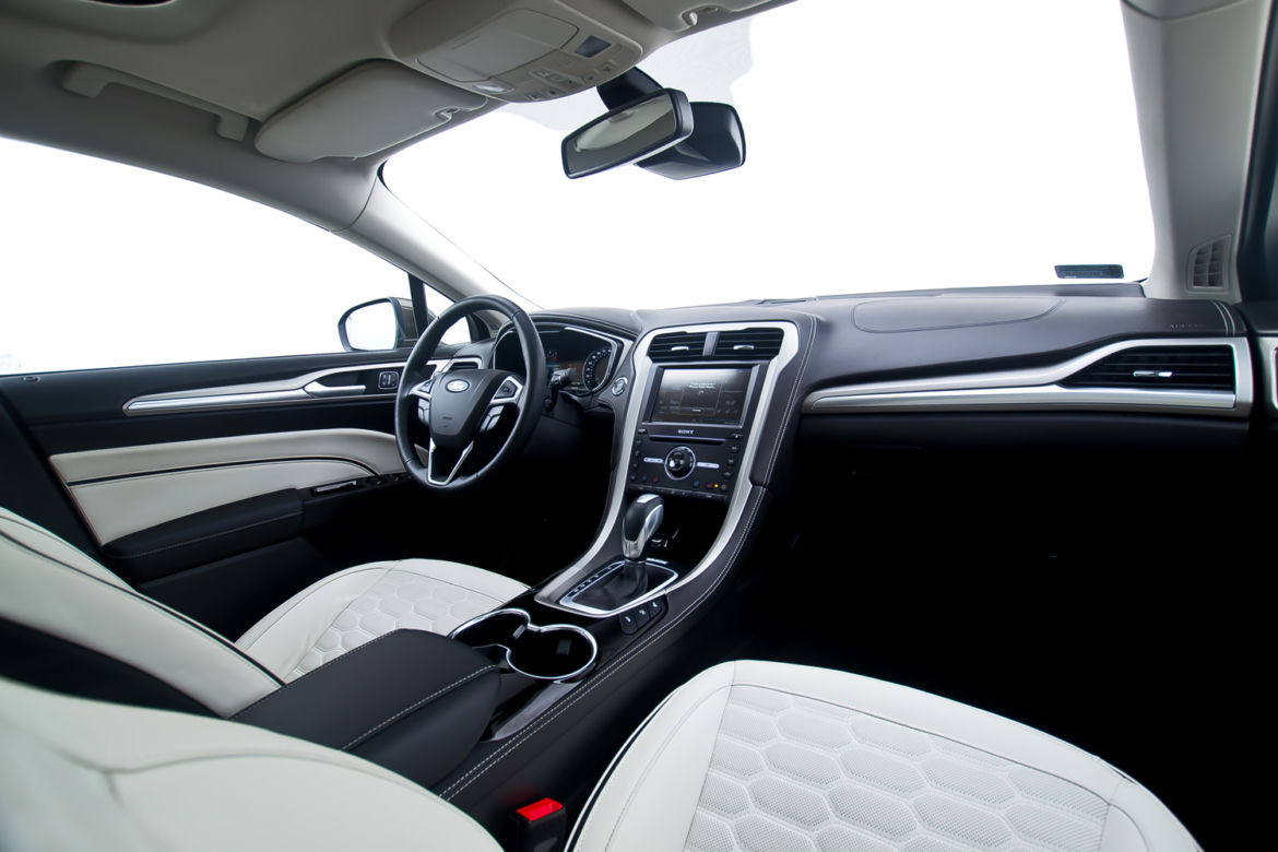 Ford Mondeo Vignale 2.0 TDCi 210 KM Twin-turbo PowerShift