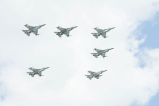 Dowództwo Generalne z nowym komunikatem. Polacy mogą usłyszeć huk