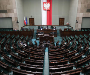 Reforma przyłączeń do sieci wstrzymana. Branża OZE czeka na zmiany