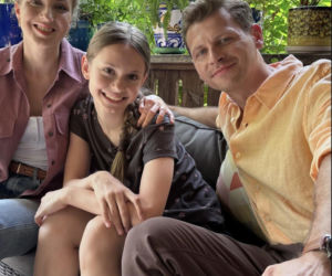 M jak miłość. Natalka (Dominika Suchecka), Hania (Wiktoria Basik), Adam Karski (Patryk Szwichtenberg)