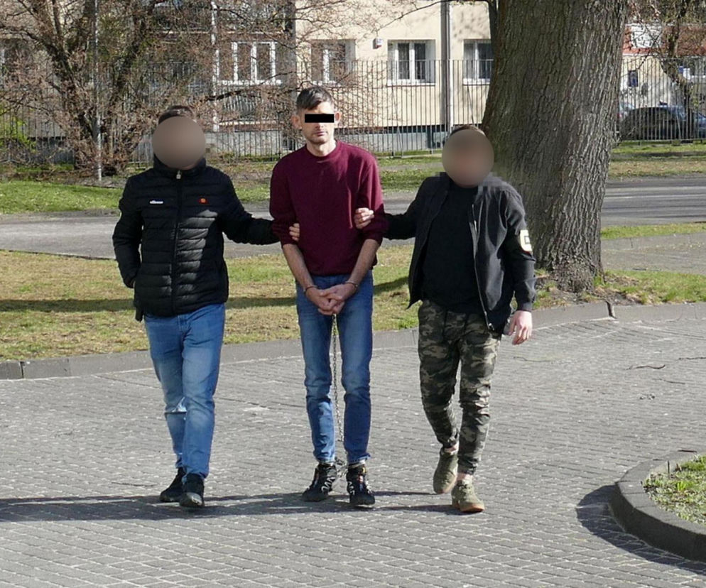 Wdarł się do fabryki i strzelił do byłego szefa. Tłumaczenia sprawcy o zmarłym psie szokują