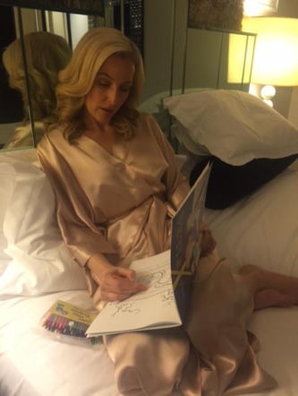 Gillian Anderson