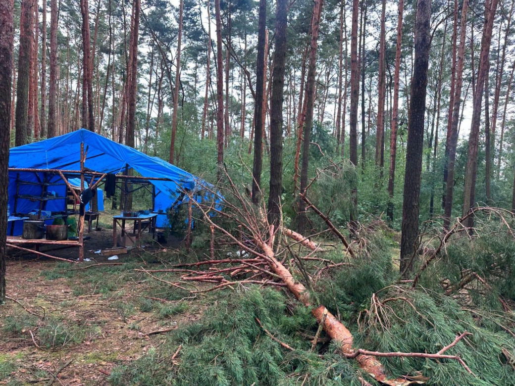 Alarm w Wielkopolsce! Nawałnice uderzyły, strażacy ewakuowali harcerzy [ZDJĘCIA]