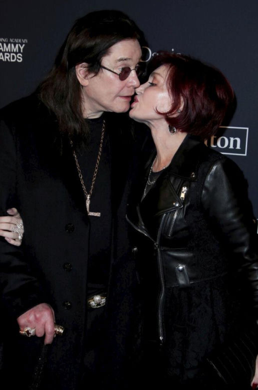 Miłość, która przetrwała piekło. Historia Ozzy’ego i Sharon Osbourne – toksyczna, szalona i prawdziwa